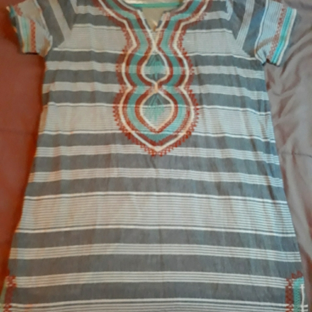 Ladies lg size HTML dress. NWOT. No flaws.